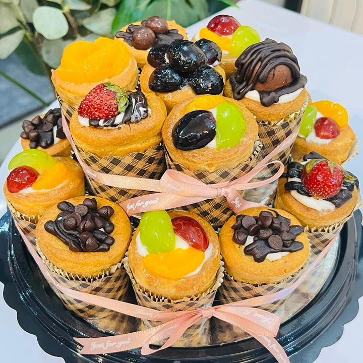 Soes Buah Tower